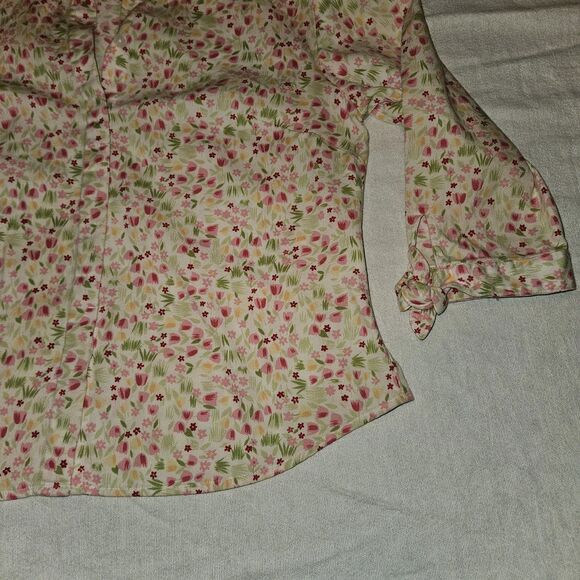 Talbots Women's Small Button Up Floral Spring Tulips 3/4 Sleeve Bow Cuff Fairy - Picture 3 of 6